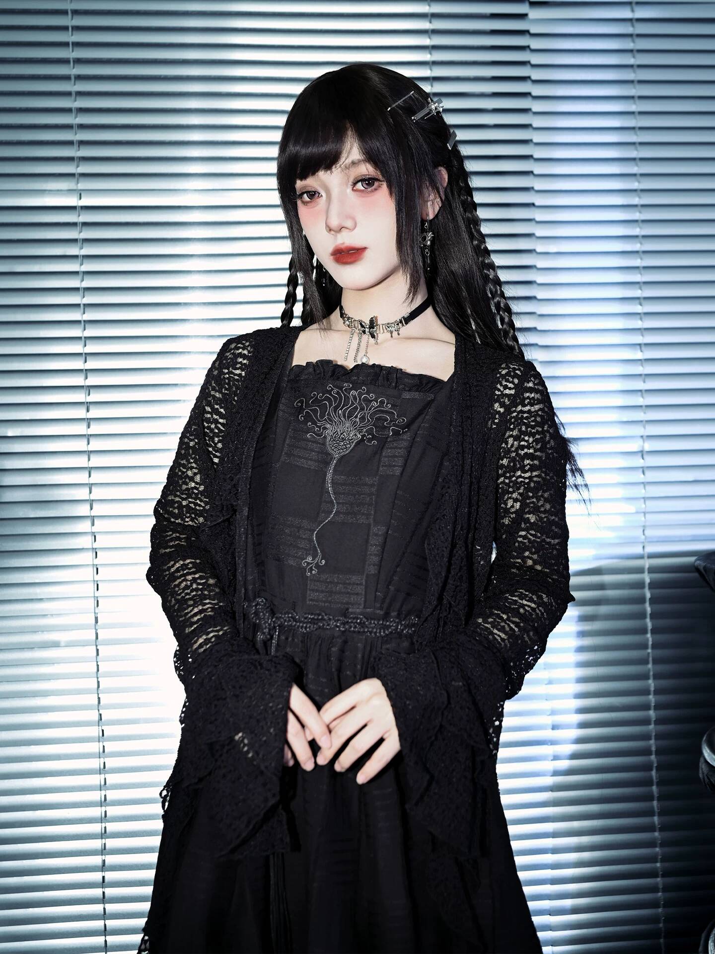 Nuovo Abito Nero a Doppio Stra - Embroidery Knit recensione e prezzo