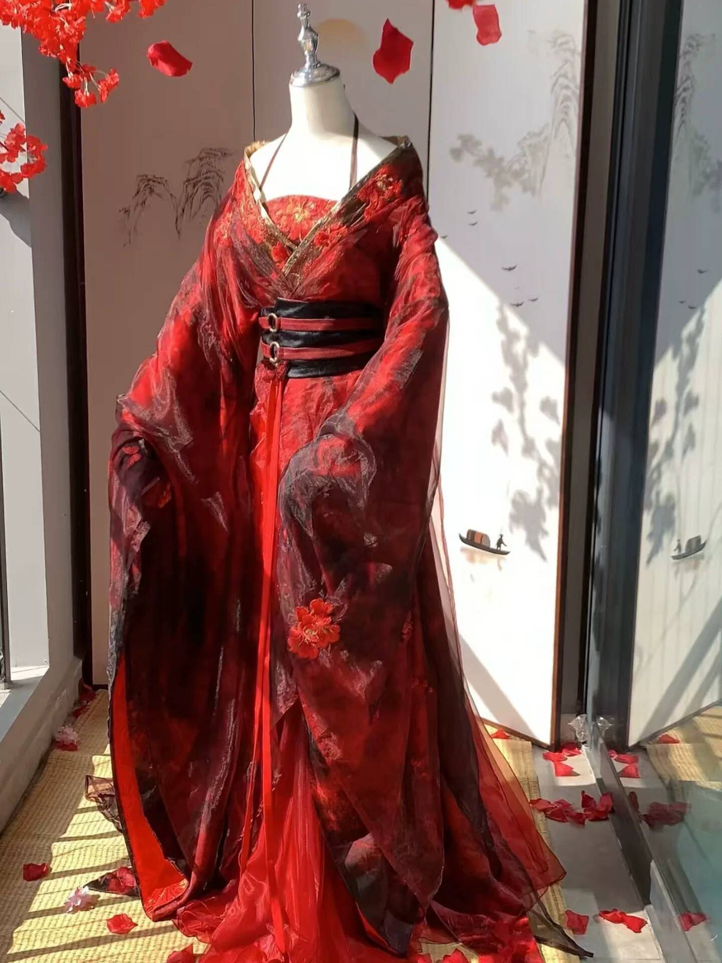 Nuovo Hanfu Rosso Datura da Do - Embroidery Knit recensione e prezzo